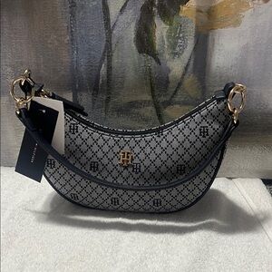 Tommy Hilfiger jeans embroidered  Shoulder Bag in Navy and Gray